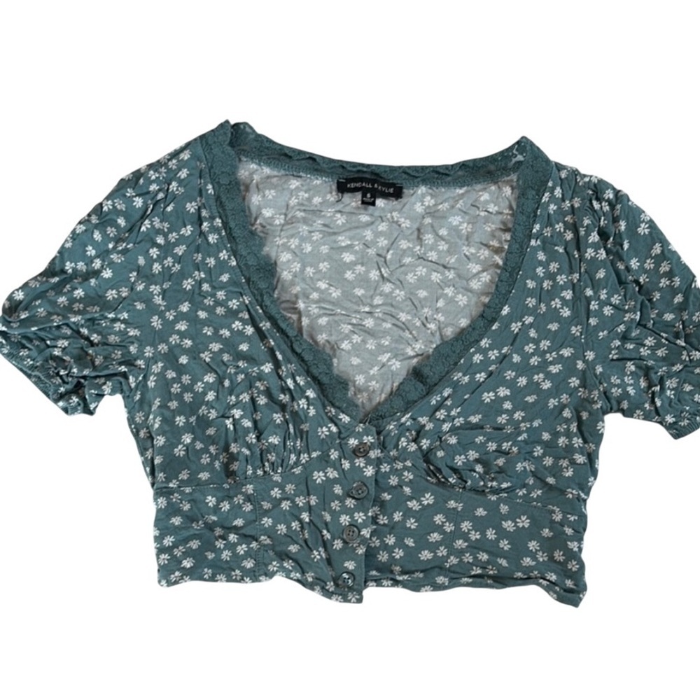 Kendall & Kylie White and Green Tie Front Crop Blouse - Picture 5 of 6
